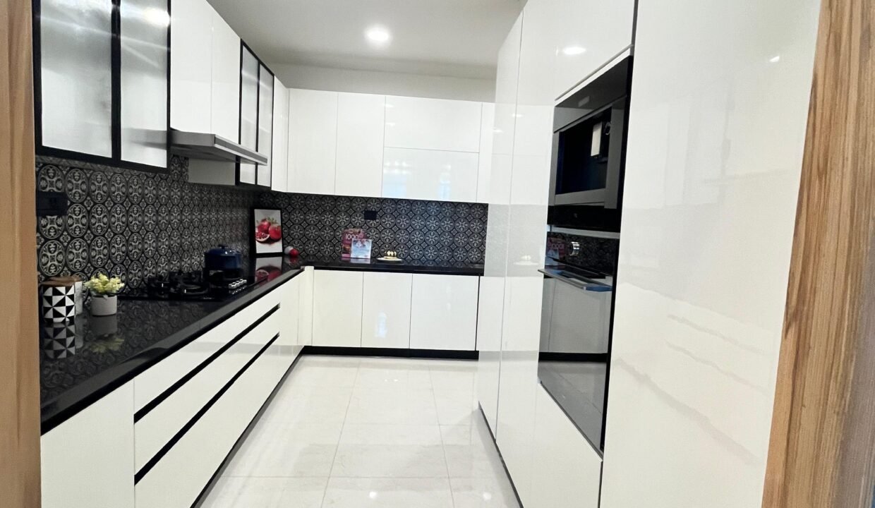 Solitaire kitchen